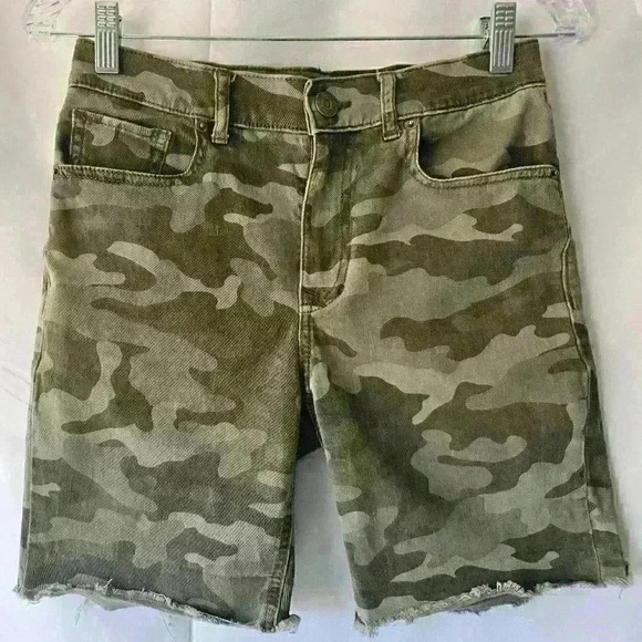 Express Camouflage High Rise Stretch Bermuda Shorts, Size 2 - Picture 6 of 7
